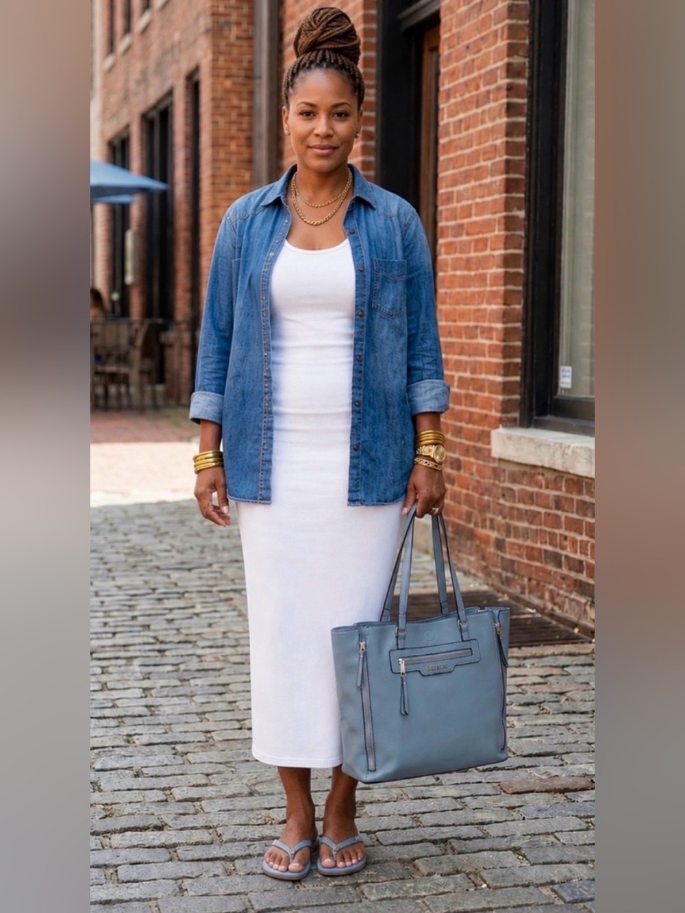Steve Madden B Terra Unlined Powder Blue Leather Tote with Zip Pouch & mag snap